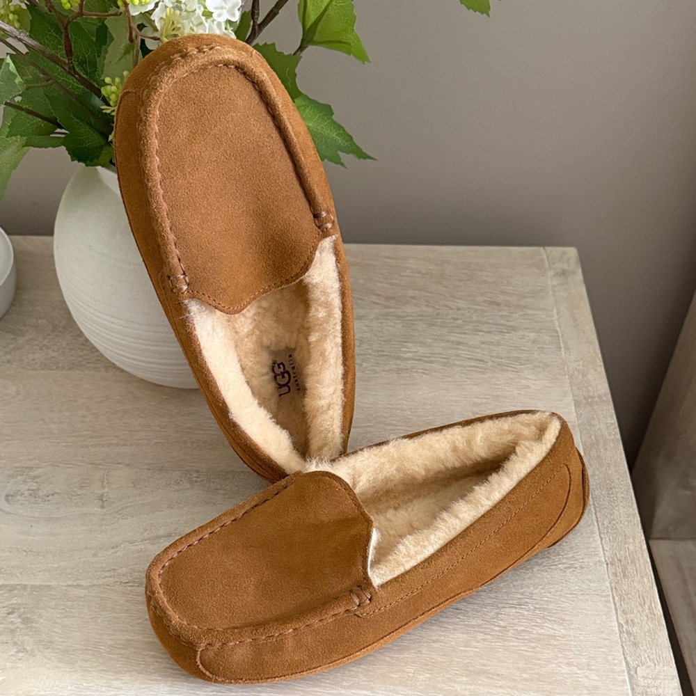 UGG kids Brown Ascot Slip-Ons size 5